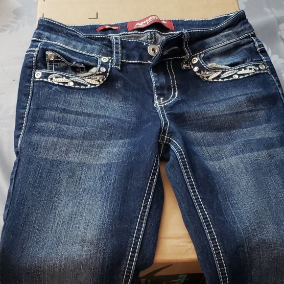 Jeans - Picture 2 of 4